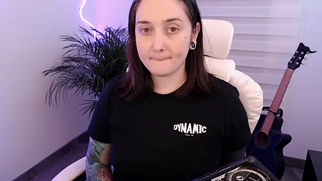 Snapshot of Fallenag666 chatting on December 2, 2025, 12:55 am Fallenag666 online show from December 2, 2025, 12:55 am