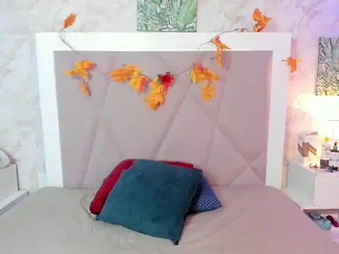 Snapshot of Sophie_teller chatting on November 2, 2025, 4:45 pm Sophie teller online show from November 2, 2025, 4:45 pm