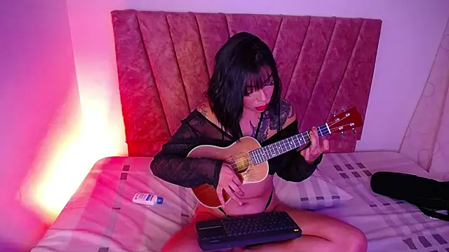  Scarlet jones  online show from October 16, 2025, 5:21 pm