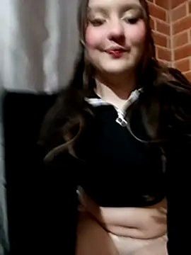 Snapshot of 1Sweet_Eva chatting on November 28, 2025, 2:45 am 1Sweet Eva online show from November 28, 2025, 2:45 am