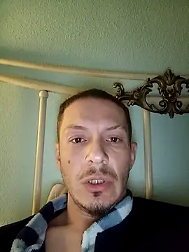 Snapshot of Graimito chatting on March 18, 2026, 9:26 pm Graimito online show from March 18, 2026, 9:26 pm