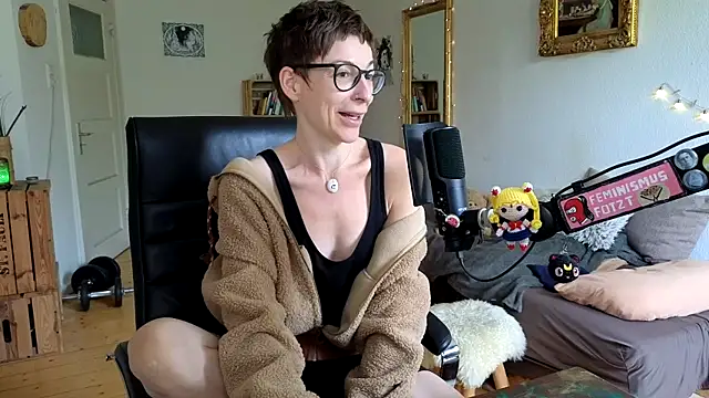 Antifistin online show from May 17, 2026, 1:33 pm