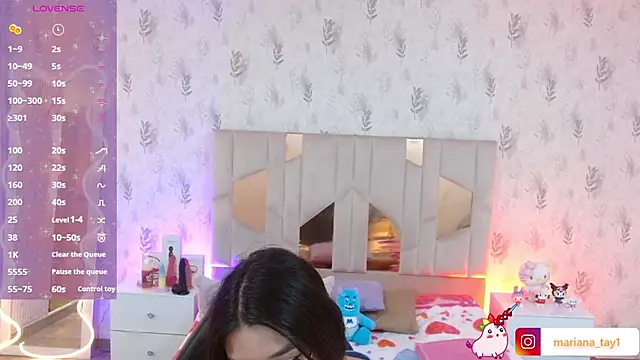 Snapshot of MARIANA_TAY1 chatting on February 1, 2026, 3:27 am MARIANA TAY1 online show from February 1, 2026, 3:27 am