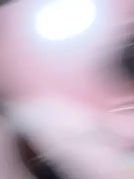 LuisSafarixh online show from November 13, 2025, 1:20 am