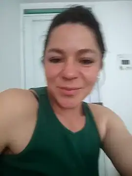 Snapshot of disneey2888 chatting on November 29, 2025, 9:48 pm disneey2888 online show from November 29, 2025, 9:48 pm