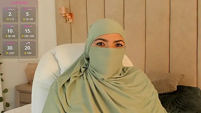 Snapshot of _naylaa_ chatting on November 20, 2025, 3:51 am naylaa online show from November 20, 2025, 3:51 am