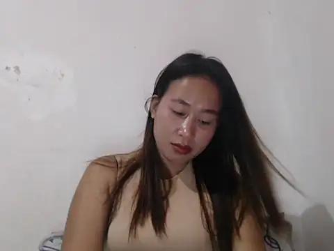 Snapshot of pretty_lusii chatting on February 23, 2026, 5:13 pm pretty lusii online show from February 23, 2026, 5:13 pm