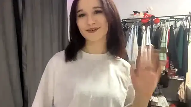 Snapshot of ElsieZuno chatting on October 12, 2025, 3:24 pm ElsieZuno online show from October 12, 2025, 3:24 pm