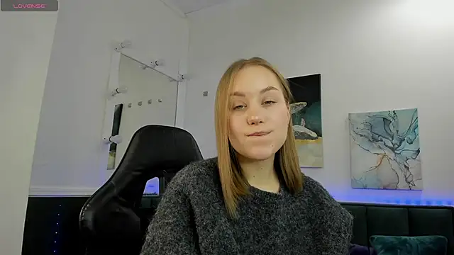 Snapshot of Melissa_new22 chatting on December 15, 2025, 1:11 am Melissa new22 online show from December 15, 2025, 1:11 am