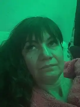 Butterfly8385 online show from February 6, 2026, 9:33 pm