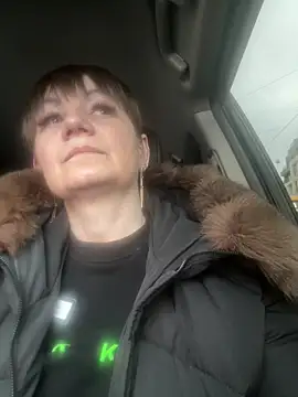 Butterfly8385 online show from February 19, 2026, 2:03 pm