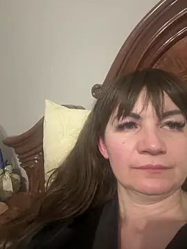 Butterfly8385 online show from April 13, 2026, 8:02 pm