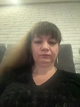 Snapshot of Butterfly8385 chatting on June 16, 2026, 2:55 am Butterfly8385 online show from June 16, 2026, 2:55 am