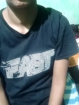 Snapshot of Jaanvi_G chatting on October 28, 2025, 8:30 pm Jaanvi G online show from October 28, 2025, 8:30 pm