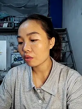 pusi xinh online show from October 19, 2025, 2:53 pm