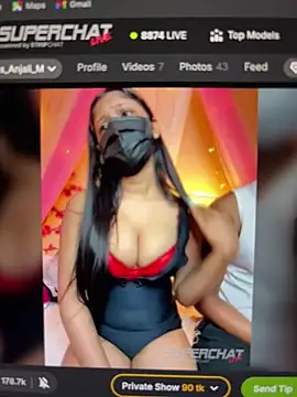 Snapshot of umaaNorth chatting on November 4, 2025, 6:55 pm umaaNorth online show from November 4, 2025, 6:55 pm