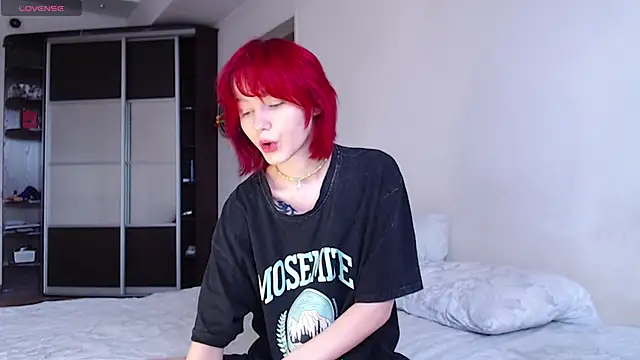 Kate mikki online show from May 8, 2026, 4:27 am