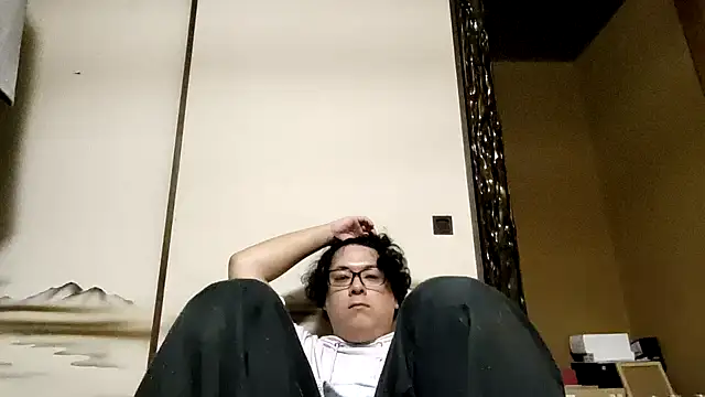 takatinko0721 online show from October 16, 2025, 12:46 pm