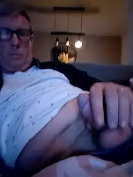 henkzwart online show from November 8, 2025, 8:01 pm