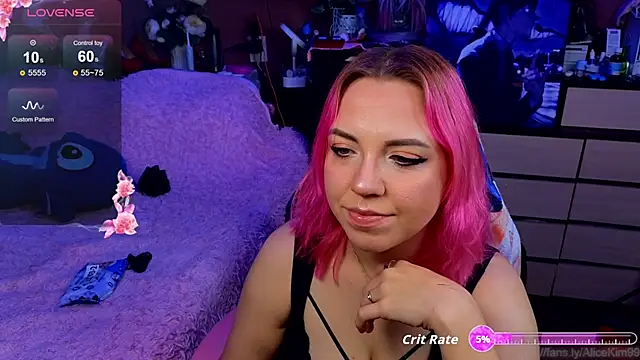 Snapshot of Alya_Carson chatting on October 19, 2025, 10:34 pm Alya Carson online show from October 19, 2025, 10:34 pm
