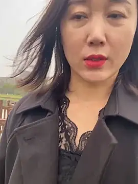 xiaoxue7788 online show from October 15, 2025, 2:43 am