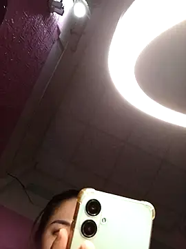 Snapshot of Cherry_pusy99 chatting on November 5, 2025, 12:58 am Cherry pusy99 online show from November 5, 2025, 12:58 am