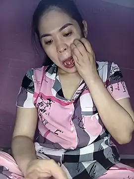 Snapshot of Cherry_pusy99 chatting on November 26, 2025, 12:43 am Cherry pusy99 online show from November 26, 2025, 12:43 am