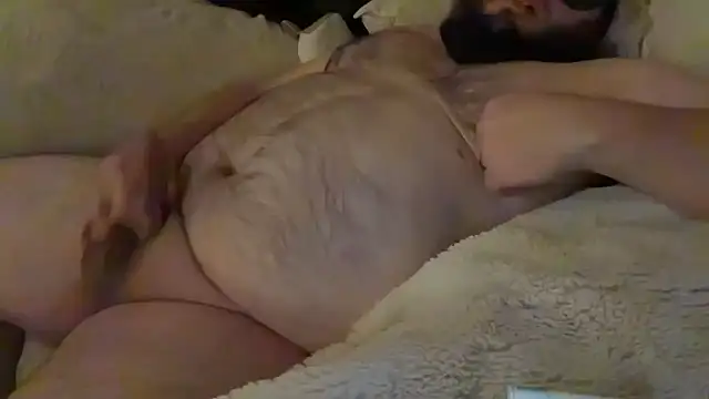 Chubbyfreak37 online show from October 15, 2025, 2:32 am