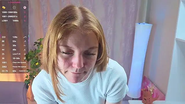 Snapshot of VernellArey chatting on November 23, 2025, 3:44 pm VernellArey online show from November 23, 2025, 3:44 pm