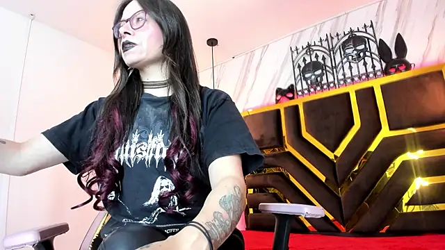 Evangelinejoness  online show from October 27, 2025, 11:33 am