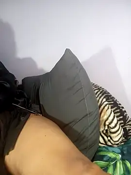 Snapshot of XSpicyQueenX chatting on December 13, 2025, 8:59 pm XSpicyQueenX online show from December 13, 2025, 8:59 pm