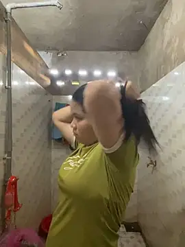 Snapshot of anne_baby2k chatting on November 5, 2025, 9:56 am anne baby2k online show from November 5, 2025, 9:56 am