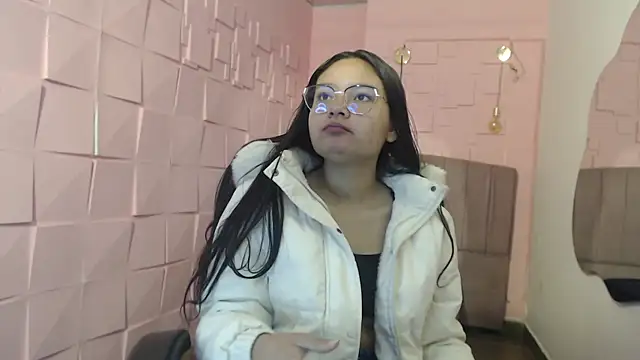 Snapshot of _kita chatting on October 25, 2025, 1:34 pm  kita online show from October 25, 2025, 1:34 pm