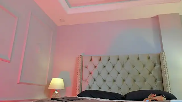 Charlie Storm  online show from October 29, 2025, 9:25 pm