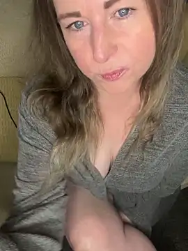 foxy-Chantelle online show from November 8, 2025, 6:22 pm