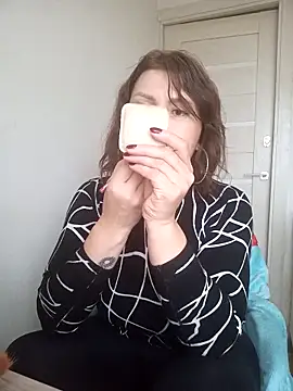 Ambika beauty online show from October 21, 2025, 9:52 am