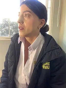 ElectraPink  online show from February 27, 2026, 1:55 pm