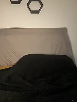 Milina123456 online show from April 20, 2026, 5:10 am