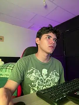 Im Camii online show from February 11, 2026, 9:25 pm