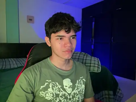 Im Camii online show from April 16, 2026, 4:52 pm