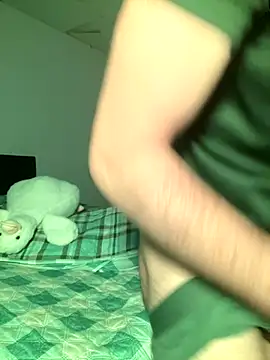 Im Camii online show from November 16, 2025, 6:01 pm