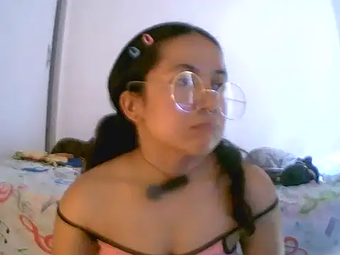 Snapshot of chiarafus0 chatting on November 22, 2025, 6:18 pm chiarafus0 online show from November 22, 2025, 6:18 pm