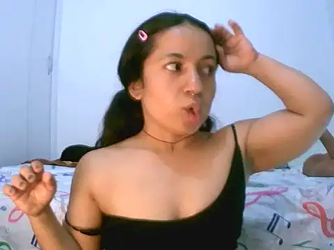 Snapshot of chiarafus0 chatting on November 21, 2025, 11:04 pm chiarafus0 online show from November 21, 2025, 11:04 pm