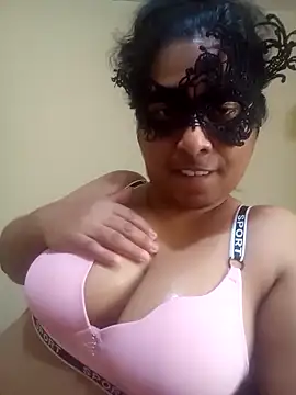 Expose Queen online show from March 27, 2026, 6:11 am