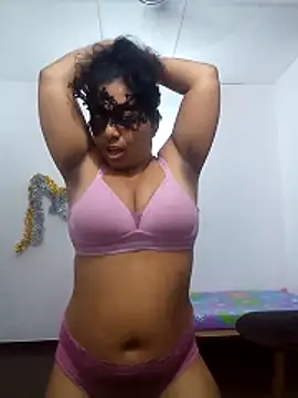 Snapshot of Expose_Queen chatting on June 10, 2026, 6:09 pm Expose Queen online show from June 10, 2026, 6:09 pm