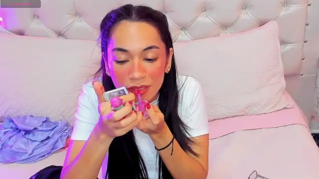 Snapshot of GabbiePrice chatting on October 23, 2025, 11:20 am GabbiePrice online show from October 23, 2025, 11:20 am