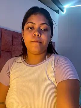 Snapshot of Cataleya_Moretti chatting on October 22, 2025, 2:22 am Cataleya Moretti online show from October 22, 2025, 2:22 am