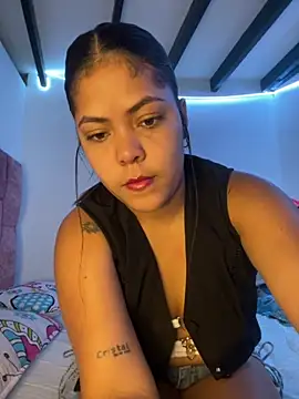 Snapshot of Cataleya_Moretti chatting on October 13, 2025, 3:24 pm Cataleya Moretti online show from October 13, 2025, 3:24 pm