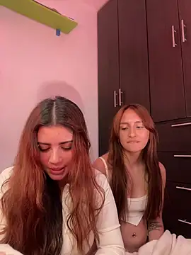 Leah moon1 online show from February 6, 2026, 5:47 am