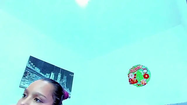 Snapshot of Sofi_And_Santy chatting on December 20, 2025, 2:14 am Sofi And Santy online show from December 20, 2025, 2:14 am